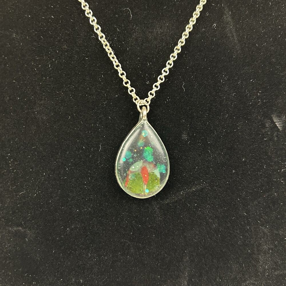 Handmade Resin Teardrop Pendant Necklace Green Glitter Botanical Silver Tone